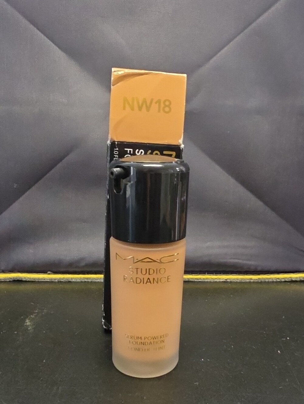 MAC Cosmetics Studio Radiance Liquid Foundation - Warm Neutral 18 (Beige)